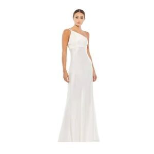 Ieena By Mac Duggal White Satin Gown 6